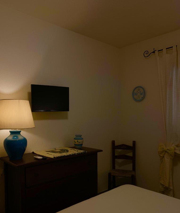 Bed and Breakfast Brezza Di Mare San Teodoro  Exterior foto